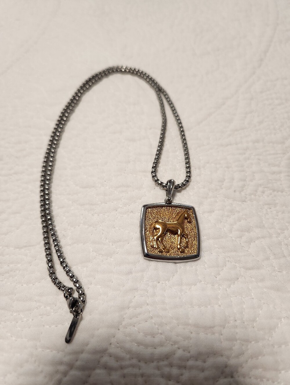 Horse Necklace Gold/silver Chunky